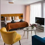 Stella & Hotel