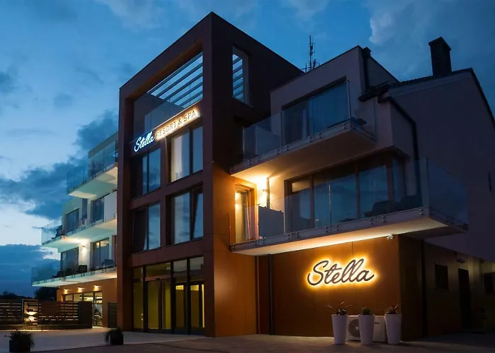 Stella & 4*